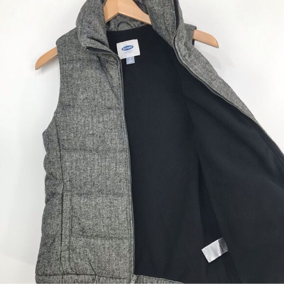 Old Navy Gray Marled Tweed Fleece Lined Zip Up Puffer Vest - Picture 3 of 16